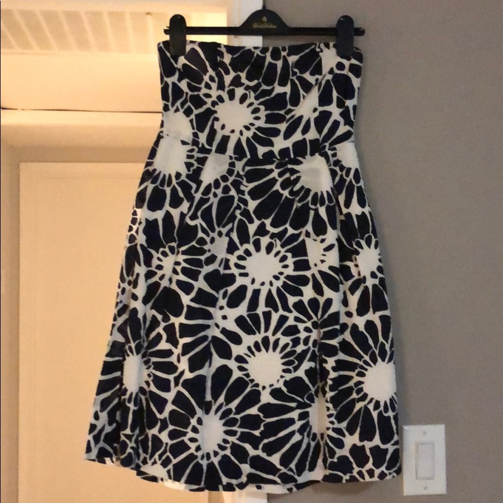 Strapless dress